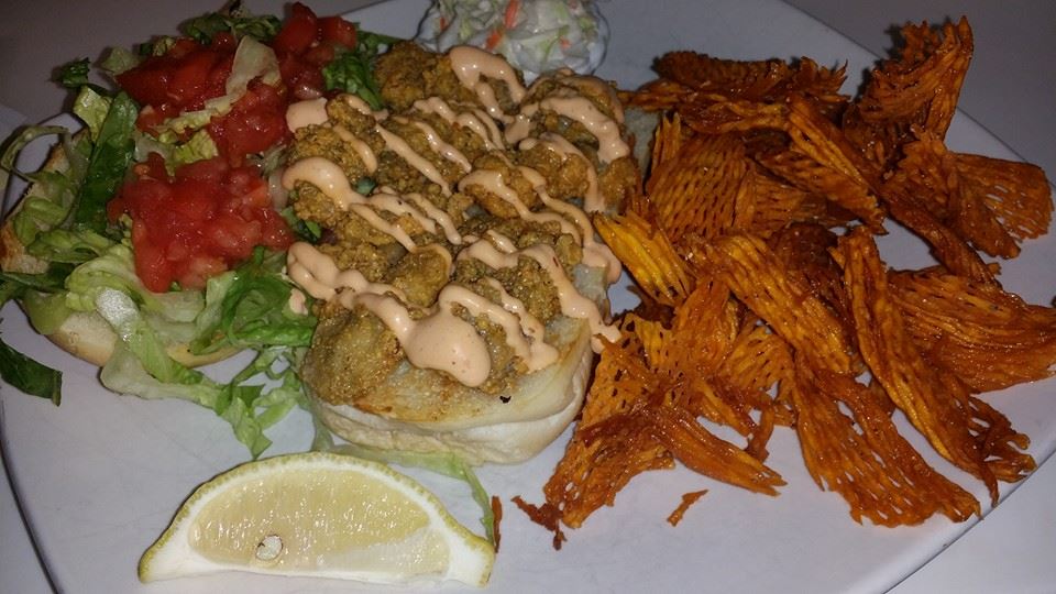 Fried-Oyster-Po-Boy.jpg